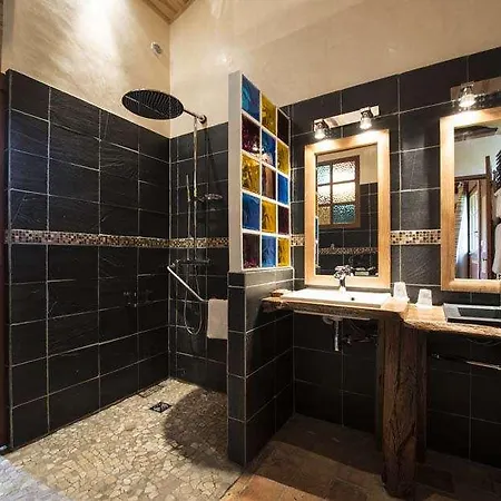 Pensjonat Chateau De L'abbaye - Teritoria