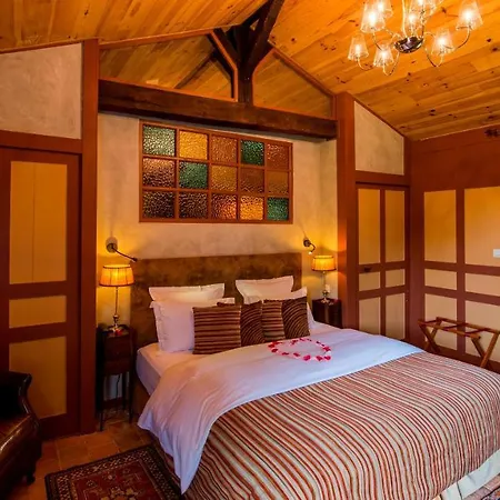 Guest house Chateau De L'abbaye - Teritoria 4*