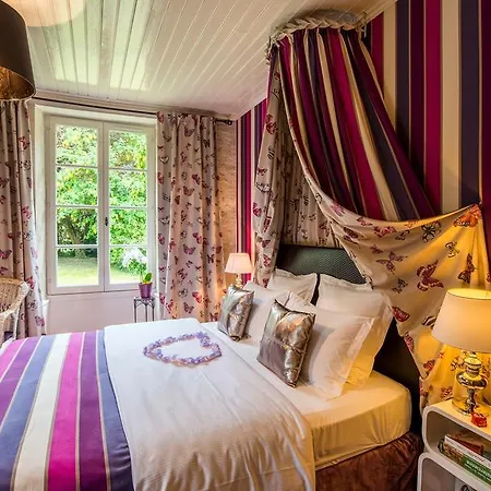 Guest house Chateau De L'abbaye - Teritoria 4*