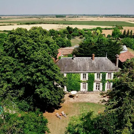 Chateau De L'abbaye - Teritoria بيت ضيافة