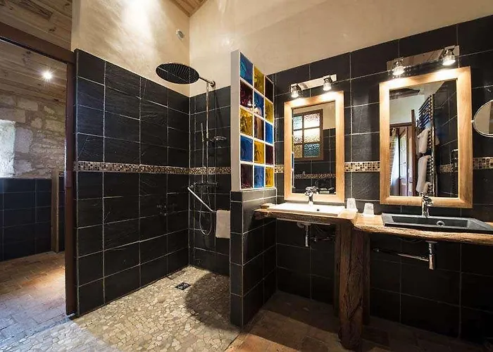 Maison d'hôtes Château De L'abbaye - Les Collectionneurs