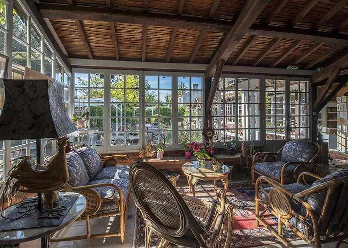 Château De L'abbaye - Les Collectionneurs