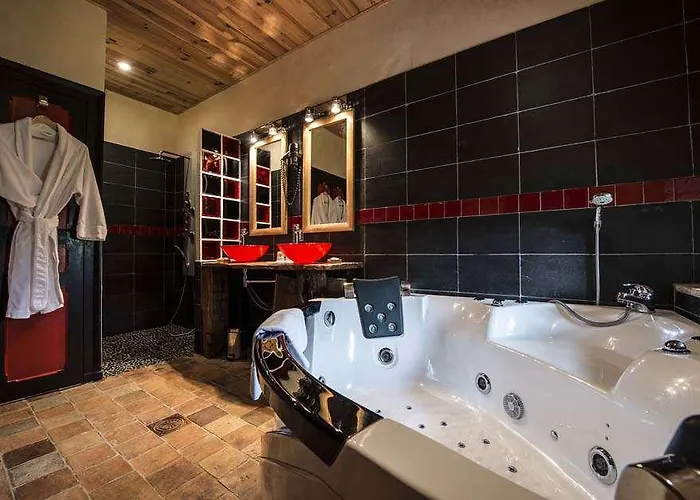 Château De L'abbaye - Les Collectionneurs Maison d'hôtes Moreilles