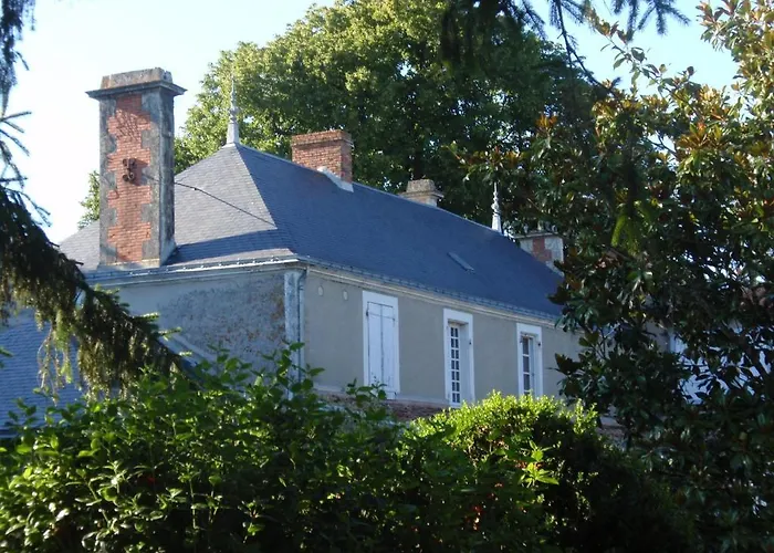 Château De L'abbaye - Les Collectionneurs Moreilles